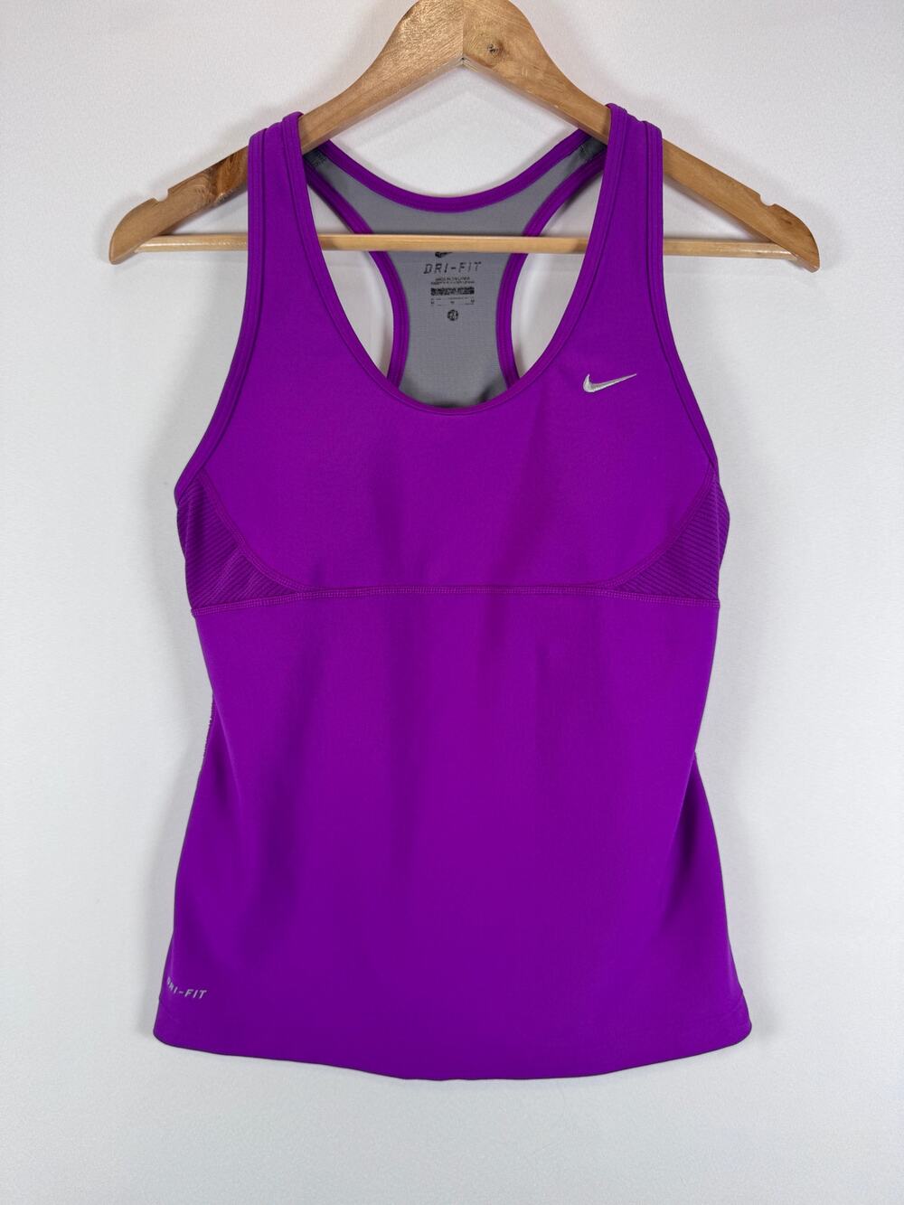 Nike Dri-FIT Purple Racerback Tank Top Womens M Built In Shelf Bra Workout Gym